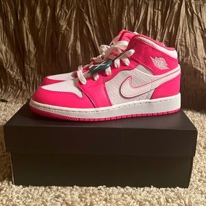 Jordan 1 Mid Hyper Pink White (GS)